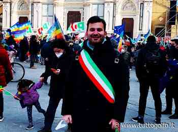 Minturno: Matteo Marcaccio rappresenta il Comune a Firenze alla manifestazione per l'Ucraina » Tuttogolfo - Tutto Golfo