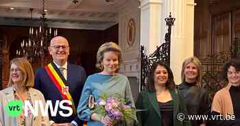 Koningin Mathilde praat met Limburgse vrouwen naar aanleiding van Wereldvrouwendag - VRT NWS