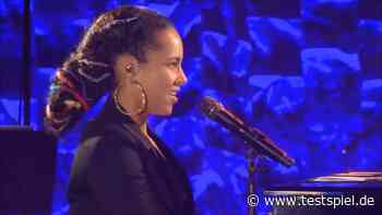 Alicia Keys spielt Jay-Z Piano Medley - Testspiel.de