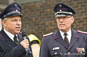 Feuerwehrmänner aus Glinde begleiten Konvoi Richtung Ukraine - Mopo.de