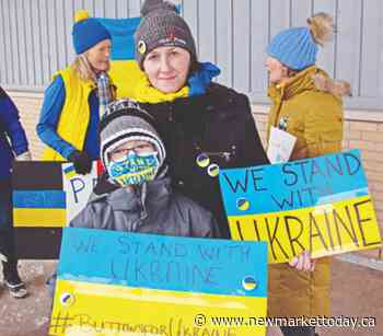 Community shows its solidarity with Ukraine at Aurora rally - NewmarketToday.ca