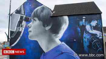 Sutton's 'world class' street art mural completed - BBC.com