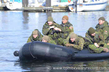 Army reserves come to Comox for boat training - Comox Valley Record