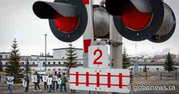 CP Rail strike could be ‘detrimental’ to Canada’s economy, experts warn