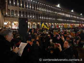Venezia, in piazza San Marco per dire no alla guerra Russo-Ucraina - corrieredelveneto.corriere.it