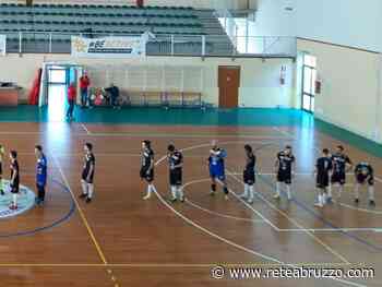 SULMONA FUTSAL, LA CAVALCATA CONTINUA: BATTUTO IL SILVI 8-5 E ALLUNGO IN CLASSIFICA - ReteAbruzzo.com