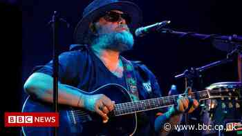 War in Ukraine: Backlash in Russia against anti-war musicians