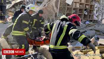 Ukraine conflict: Scores feared dead after Russia attack on Mykolaiv barracks