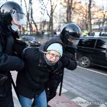 Bürgerrechtler: Festnahmen bei Demonstrationen in Russland - radioeuskirchen.de