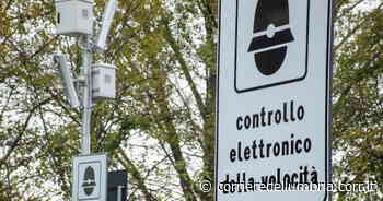 Foligno, targa contraffatta per ingannare l'autovelox: aveva modificato la prima lettera con il nastro isolante - Corriere dell'Umbria