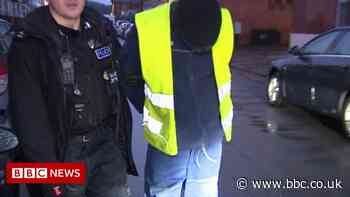 Nottingham Forest v Leicester City: Five charged over FA Cup violence - BBC