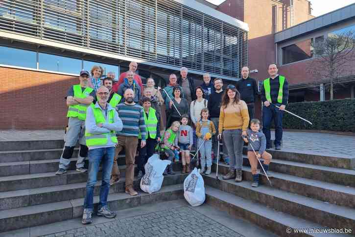 Zwerfvuilactie levert veertig volle zakken op