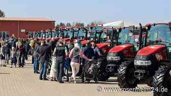 Schwere Maschinen, moderne Technik: Hunderte Besucher bei Josefi-Ausstellung in Tuntenhausen