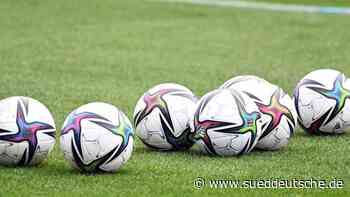 Fußball - Mannheim - Waldhof-Geschäftsführer will "bei jedem genau hinschauen" - Sport - SZ.de - Süddeutsche Zeitung - SZ.de