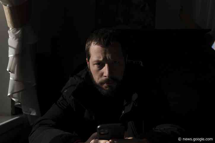 Names on a list: Fleeing Mariupol, one checkpoint at a time - The Associated Press - en Español