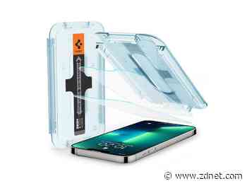 Fitting a screen protector on your iPhone (without it looking a mess)