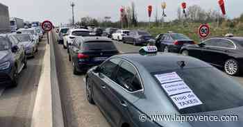 Miramas : près de 300 taxis bloquent l'accès à la zone logistique de Clésud - La Provence