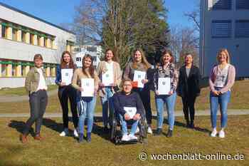Landkreis Ravensburg - Sieben Auszubildende haben ihre Ausbildung erfolgreich abgeschlossen - Wochenblatt-online