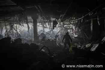 Guerre en Ukraine: Kiev sous couvre-feu, Zelensky rejette tout ultimatum russe, "crime de guerre majeur" à Marioupol... Le point sur la situation à 20h