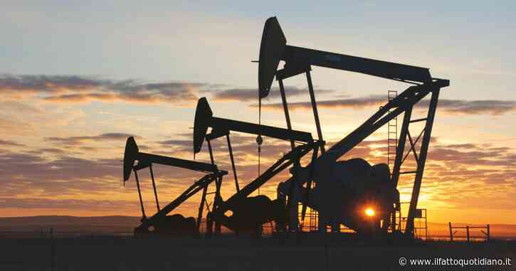 Guerra Russia-Ucraina, l’Ue non trova l’accordo sulle sanzioni sul petrolio (Berlino frena). Cremlino: “Embargo colpirebbe tutti”