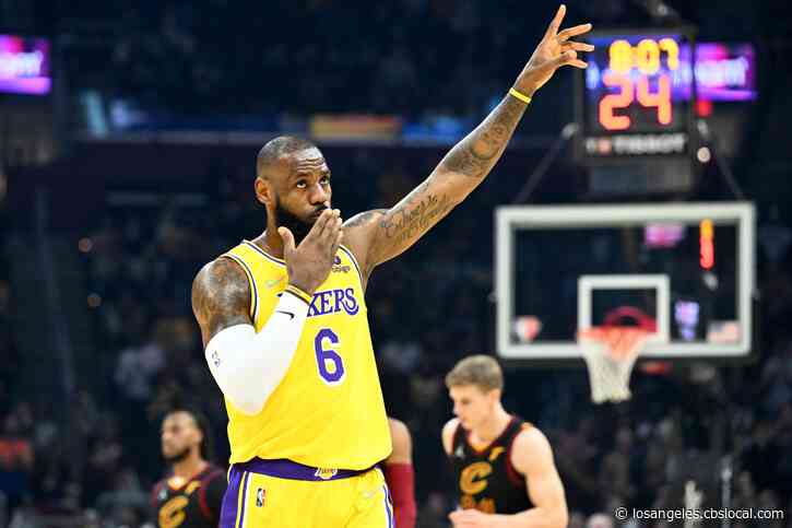 LeBron Scores 38 In Ohio return, Lakers Crush Cavs, 131-120
