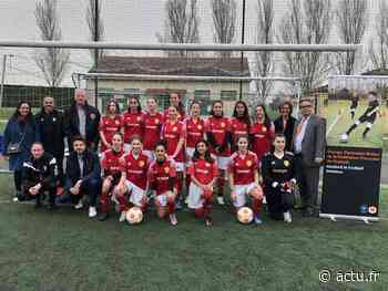 Villepreux : Orange soutient les filles du club de foot - actu.fr