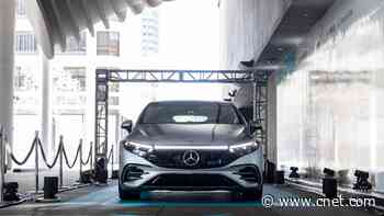 This Mercedes EQS Parks Itself in a Garage With Bosch's Help     - Roadshow