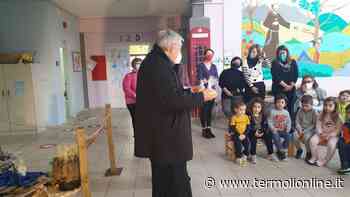 Bambini di Pantano Basso e il vescovo De Luca all'altare di San Giuseppe - Termoli Online