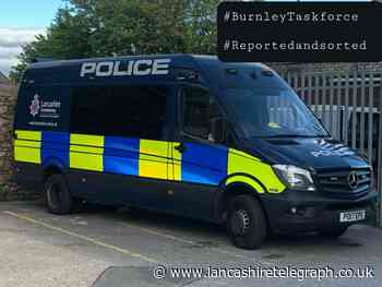 Two arrested in Burnley as Class A drugs found