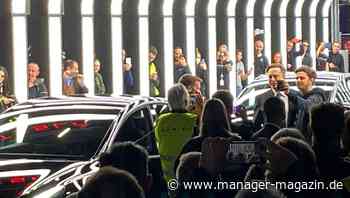 Tesla: Elon Musk hat die erste Fabrik in Europa offiziell eröffnet