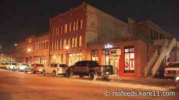 Police investigate shooting inside North Loop event center