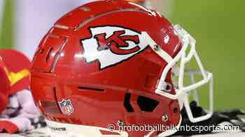 Chiefs signing Luq Barcoo