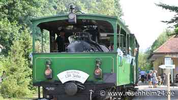 Bei der ersten Fahrt des Jahres: Priener Chiemseebahn in Unfall verwickelt
