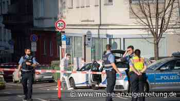 Mann verletzt drei Menschen - Polizist schießt auf Angreifer