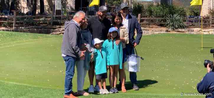 VIDEO: Sergio Garcia practices his putting with 4-year-old battling leukemia