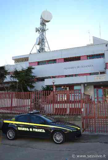Ritrovato il 21 dicembre 2021 presso la Guardia di Finanza di Matera un portafoglio con denaro privo di documenti identificativi del proprietario - Sassilive.it