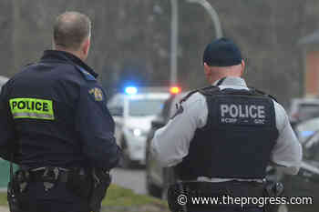 Armed border jumping suspect Tasered in Langley while fleeing police – Chilliwack Progress - Chilliwack Progress