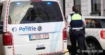 Politie vat minderjarige bestuurder na achtervolging: schade aan twee wagens - Het Laatste Nieuws