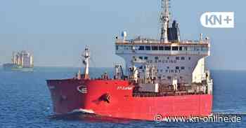 Großeinsatz: Greenpeace attackiert Öltanker im Fehmarnbelt