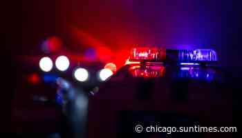 Austin: Chicago police officer injured after crashing into tree - Chicago Sun-Times