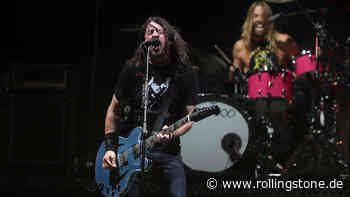 „Studio 666“: Dave Grohl veröffentlicht Metal-EP zum Foo-Fighters-Spielfilm - Rolling Stone