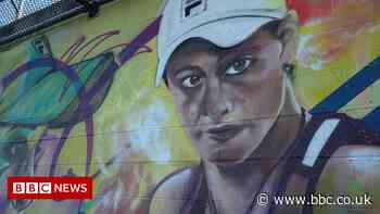 Ash Barty: Australians react to world tennis number one's shock retirement