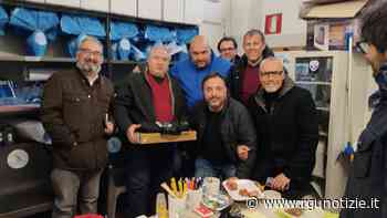 I tifosi del Foligno Calcio regalano un pc alla Vis dopo il furto - Rgunotizie.it