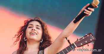 Alessia Cara hizo un cover de “Buenos Aires” de Nathy Peluso en el Lollapalooza Argentina 2022 - Vía País