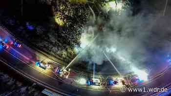 Feuer auf Schrottplatz in Essen gelöscht - WDR Nachrichten