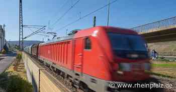 Gegenstände auf Gleisen: Güterzug beschädigt - Mannheim - DIE RHEINPFALZ - Rheinpfalz.de