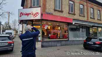 Mannheim: Junge Erwachsene überfallen Bäckerei mit Holzlatte - t-online