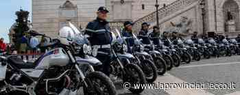 Lecco. La Polizia urbana di Roma Consegnate trentadue Guzzi - La Provincia di Lecco