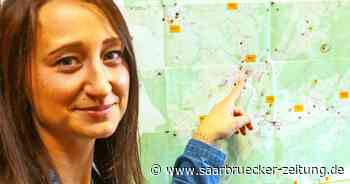 Ramona Becker kümmert sich im Rathaus von Wadern um Anträge zu Fördergeldern - Saarbrücker Zeitung