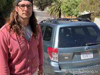 Gedupeerde probeert geld op te halen na vliegende Tesla stunt - Autoblog.nl